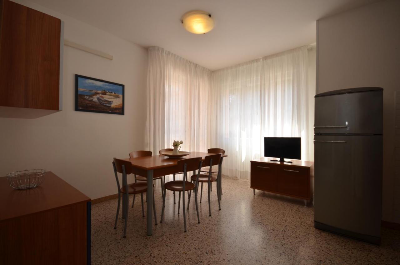Appartamenti Dei Pini Bibione Exterior foto